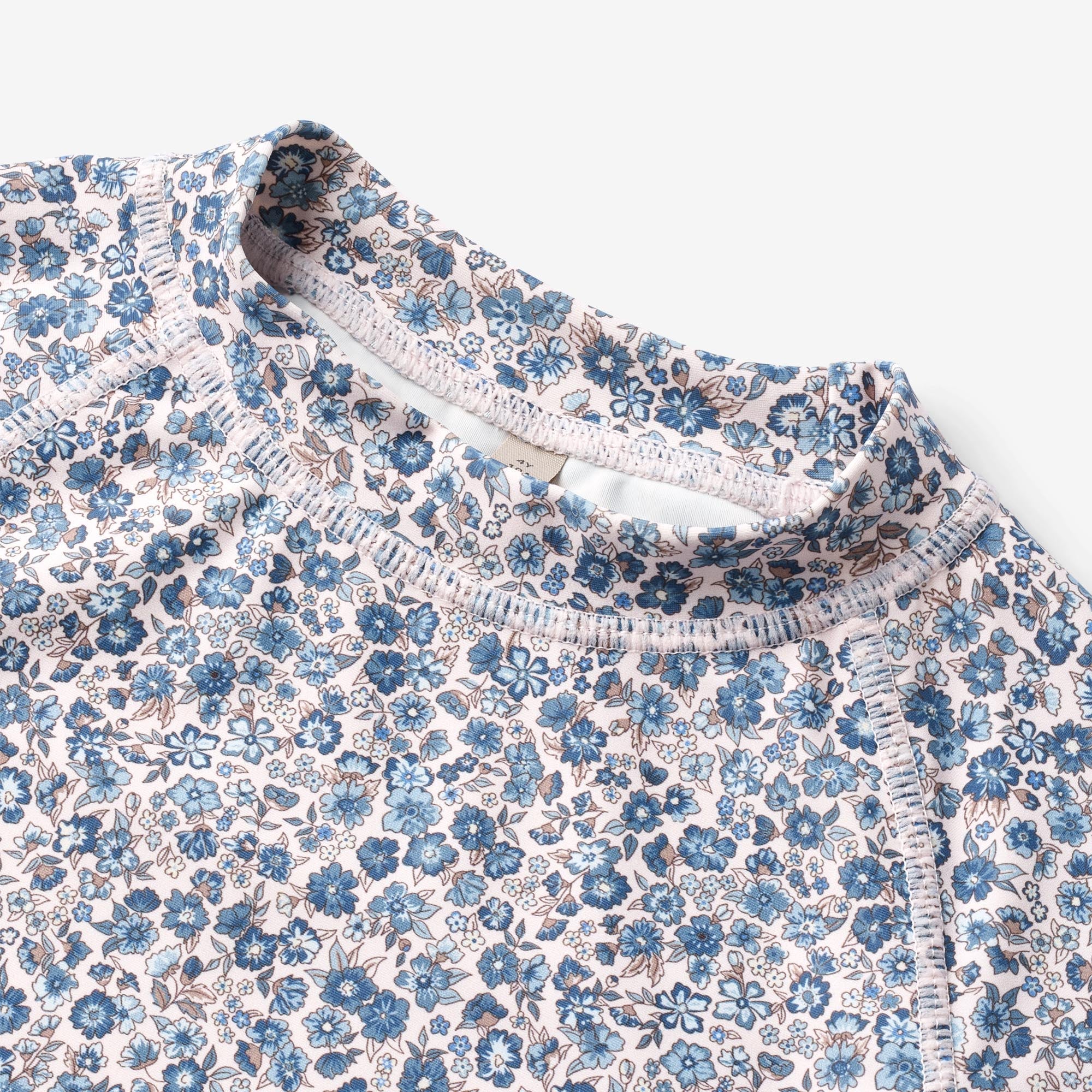 Kortærmet Bade T-shirt Jackie - blue flower meadow